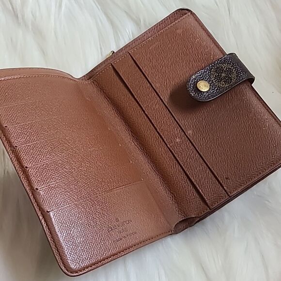 💯Authentic Louis Vuitton Monogram Porte Papier Zip Wallet🍀 - Picture 10 of 15